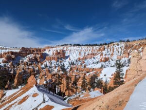 Paysage de Bryce canyon sous la neige